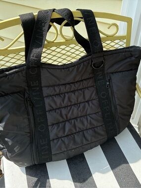 Aerie Offline Black Quilted Yoga Tote Bag